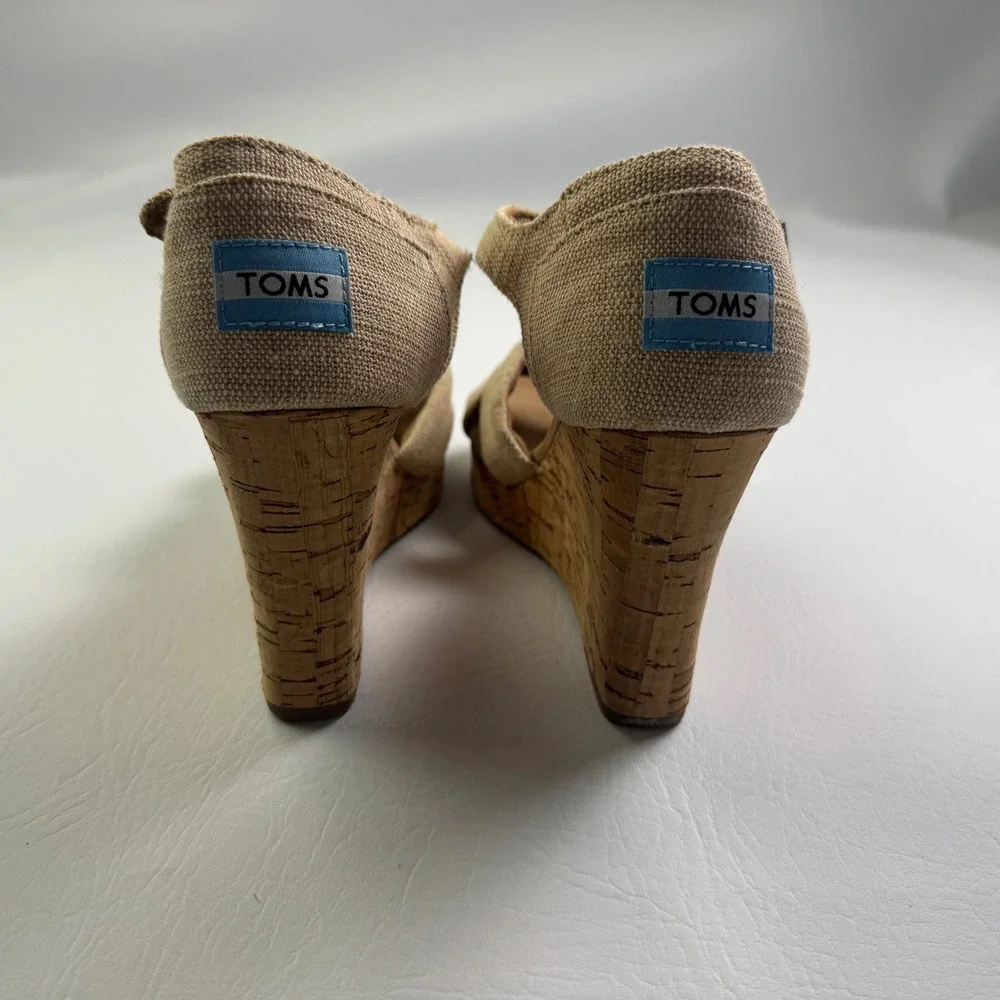Toms strappy cork